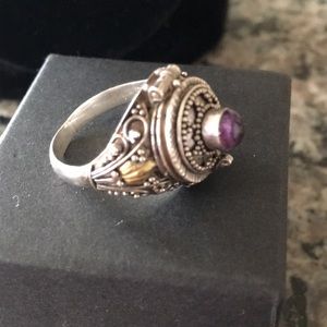 Amethyst poison ring